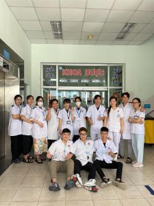 K13 khoa Dược check in giờ giải lao