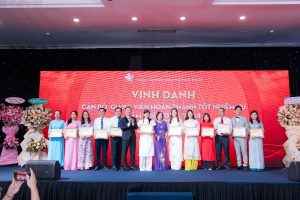 Vinh danh các cán bộ, giảng viên hoàn thành xuất sắc nhiệm vụ năm học 2023-2024